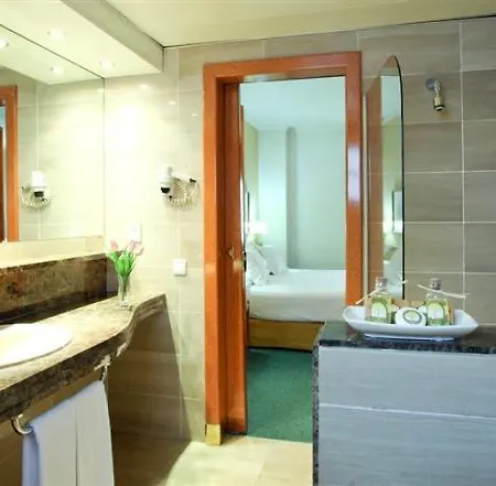 Acacia Suite Barcelona Room photo