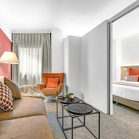 Acacia Suite Barcelona Room photo