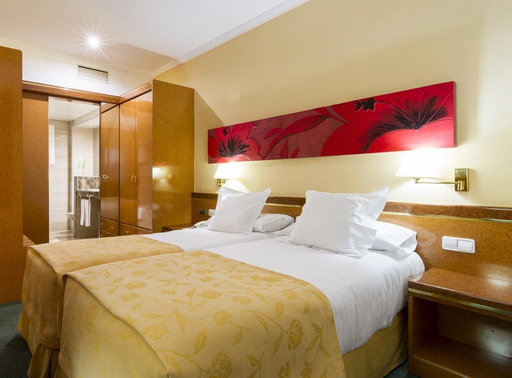 Acacia Apart-hotel 4*