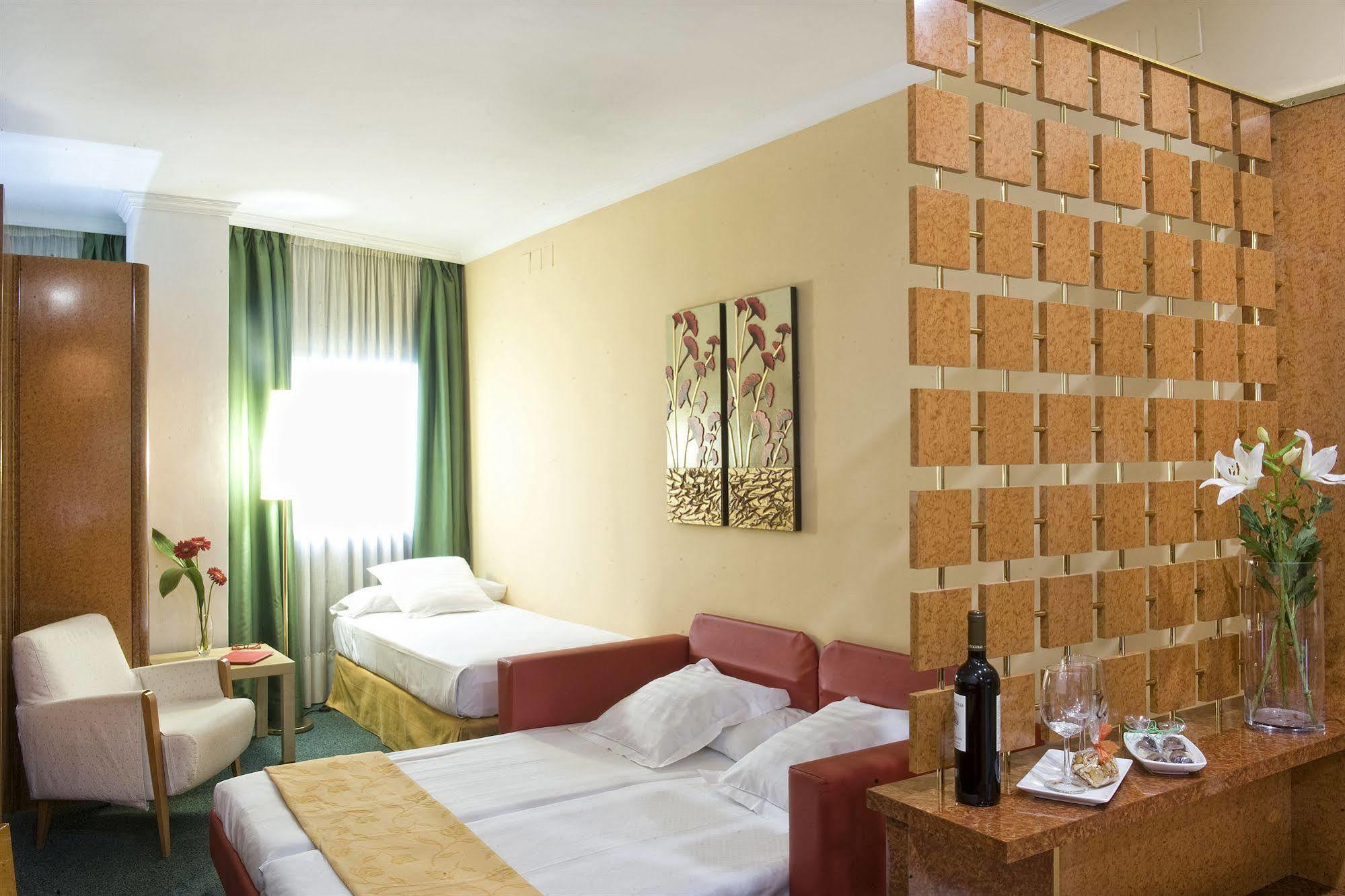 Apart-hotel Acacia 4*